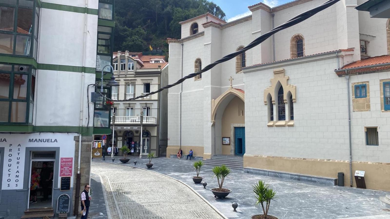 Apartamentos Urbanin I Plaza Ayuntamiento Cudillero Exterior foto